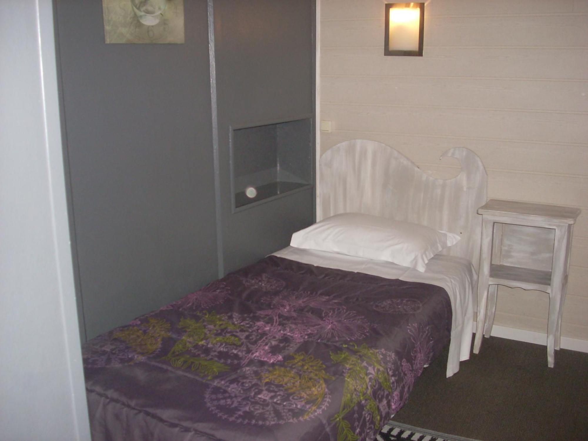 Hotel Du Chateau Нант Екстериор снимка